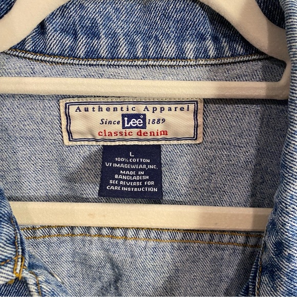 Vtg Lee Denim Jacket with TV Station Embroidered Logo - Picture 2 of 8